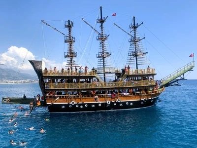 Морская прогулка на Черепаший пляж в Кестель
