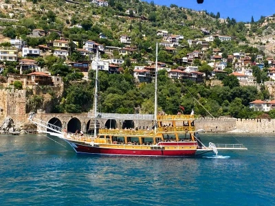 Relax boat tour in Alanya