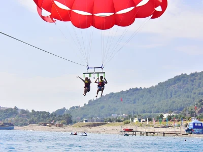 Parasailing à Kargicak