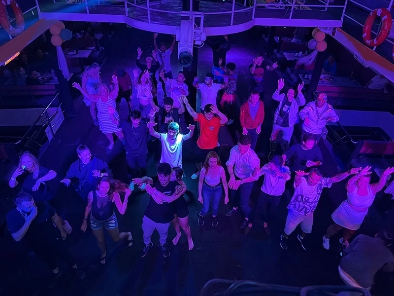 Turkler foam party